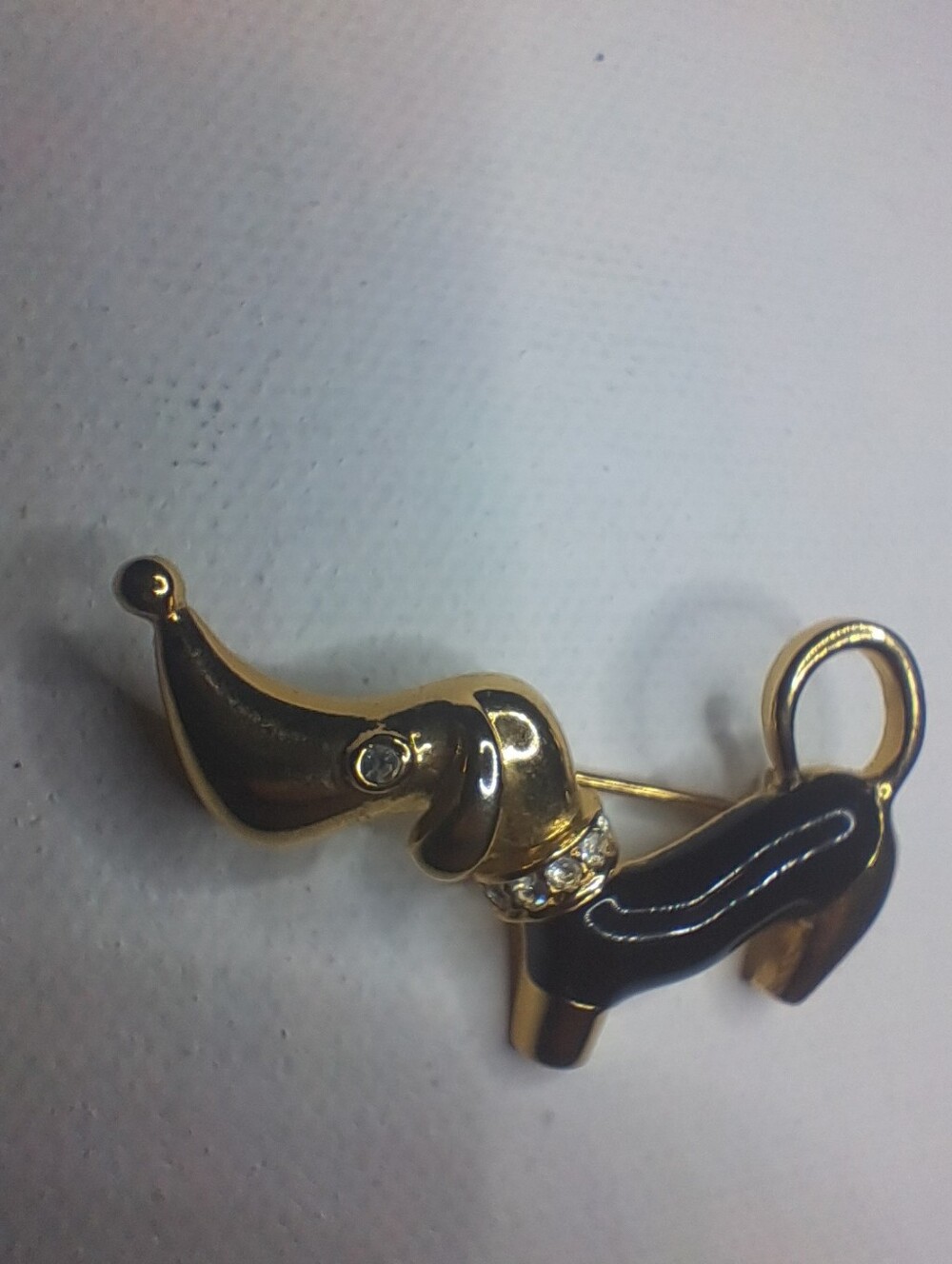 Vintage Black Enamel Gold Tone Dachshund Wiener Dog Brooch Rhinestone Collar